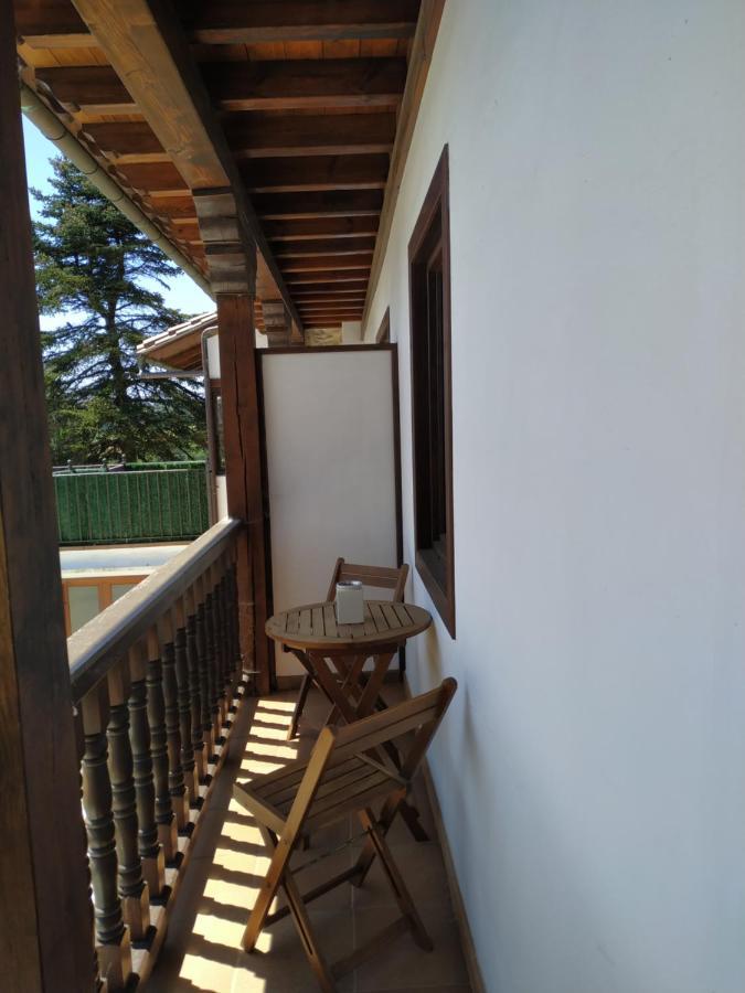 Apartamentos Llave De Santillana Santillana del Mar Exterior photo