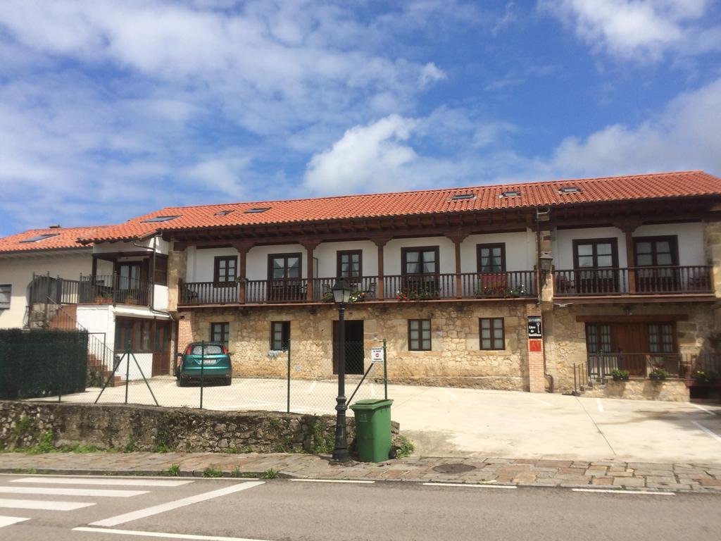 Apartamentos Llave De Santillana Santillana del Mar Exterior photo