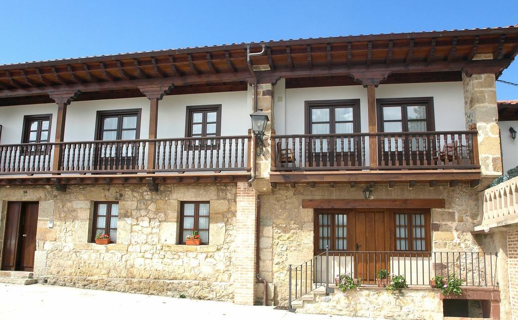 Apartamentos Llave De Santillana Santillana del Mar Exterior photo